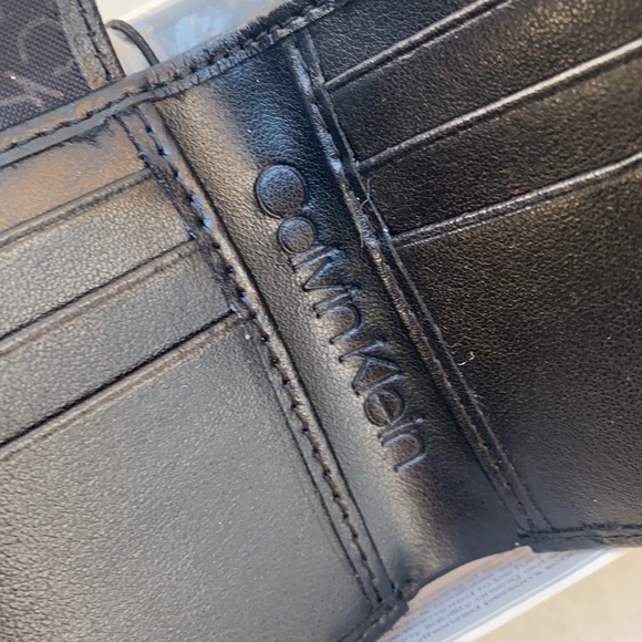 New CALVIN KLEIN Black Leather Mens Wallet - Picture 4 of 7